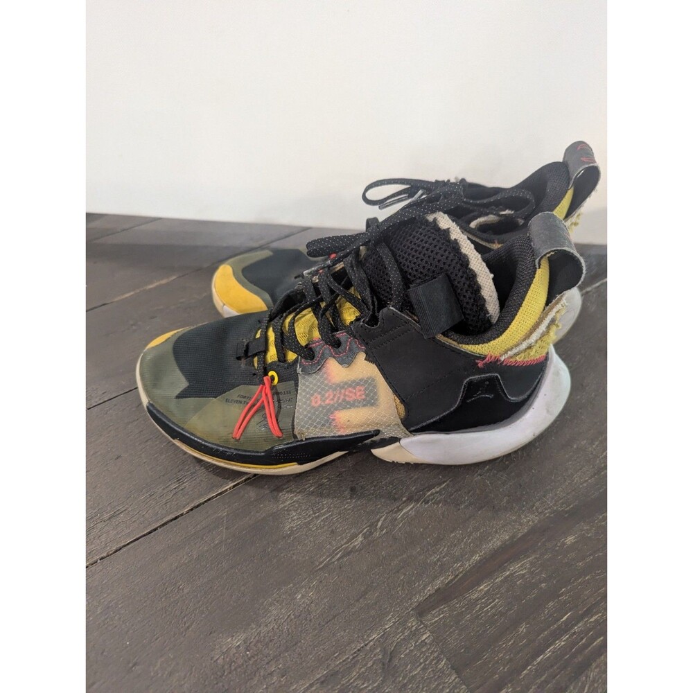 Jordan Why NotZer0.2 SE Birthday Scorpio Basketball Shoes Size 5y Read Descript